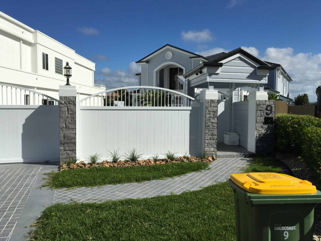 Aluminum Gate 2